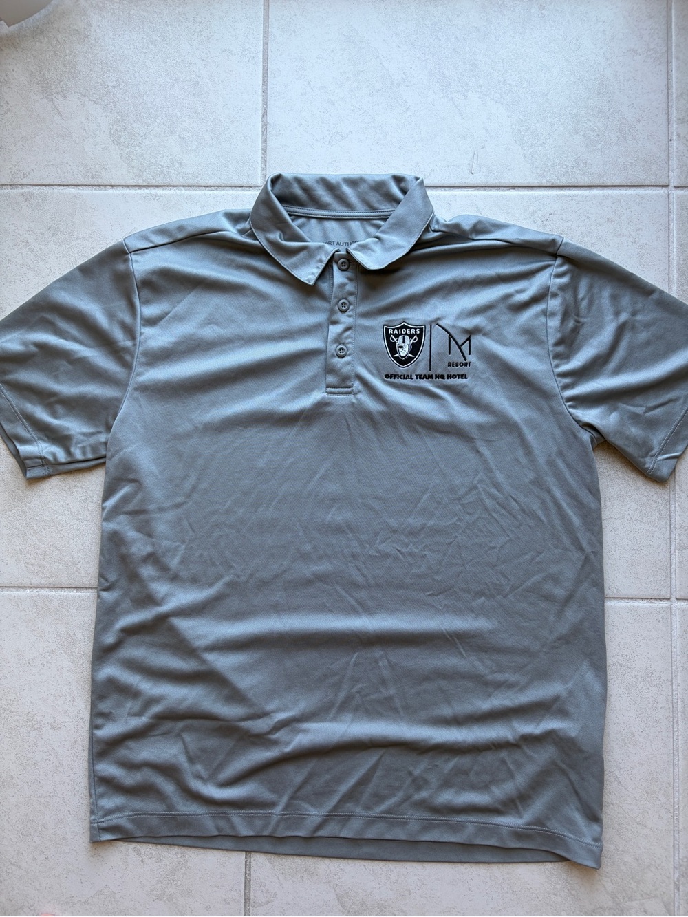 Las Vegas Raiders Polo - Size Large. Never worn
